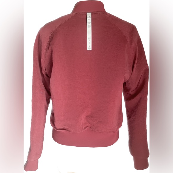 ⭐️ 2 X Host Pick ⭐️ Lululemon Serene Travels Bomber - Picture 3 of 16